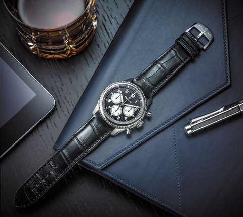 NAVITIMER8-1