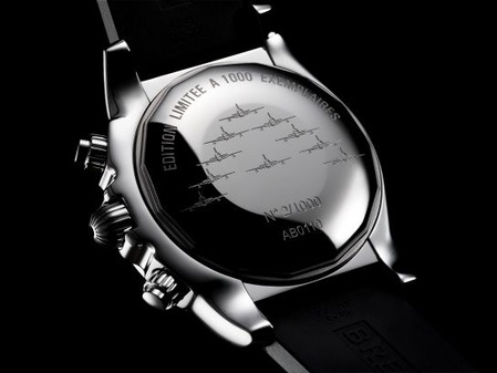 chronomat_44_frecce_tricolori_fond_zoom