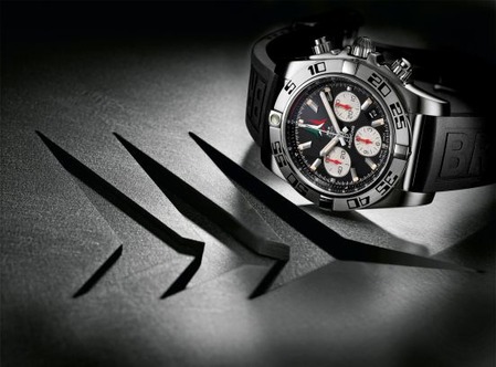 chronomat_44_frecce_tricolori_amb_zoom