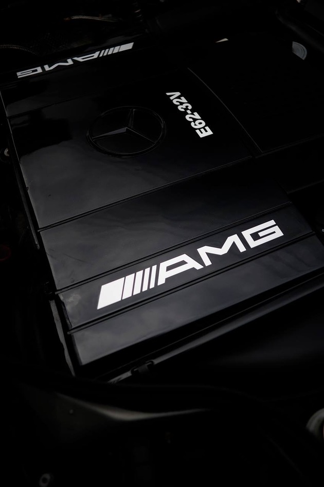 b8f43ab4-s
