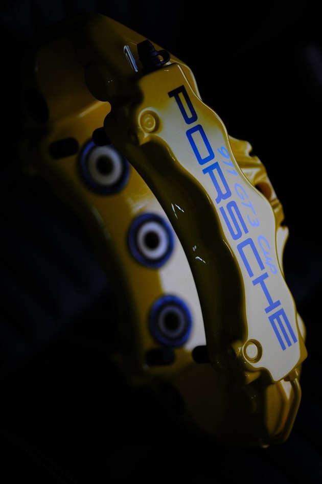 f221cb98-s