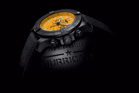 asset-version-f3c5e5d203-avenger-hurricane-12h-yellow-dial_02