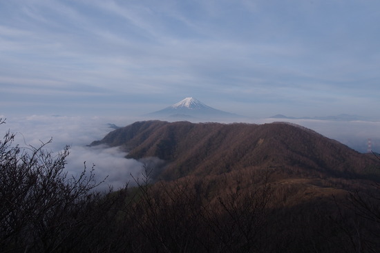 2017年5月16日 湯ノ沢峠 小金沢山 秀麗富嶽十二景 富士山