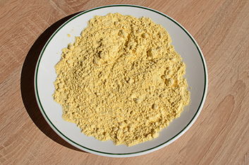 353px-Gram_flour_AvL