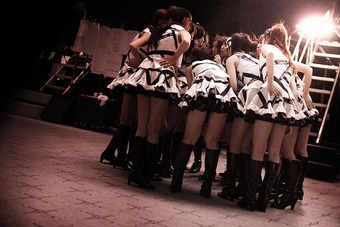 DOCUMENTARY of AKB48 Show must go on