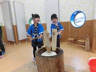 餅つき交流会 (14)