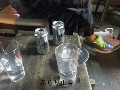 山谷ドヤ街の立ち飲み