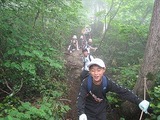 来拝山を行く