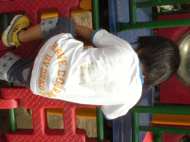 SANY0012