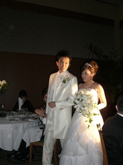 新郎新婦の入場です