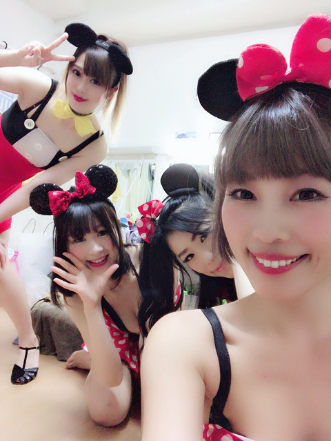 F70AF8C3-57D7-4AA1-9583-7864CBB298AF