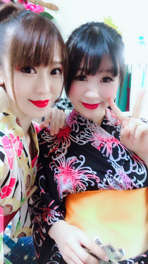 E4EAE9BC-49C5-4D1B-BBCF-F5AC301F658F