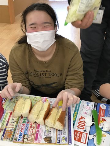 BF68F7B0-B7E5-4B59-860E-DEA293DC803A