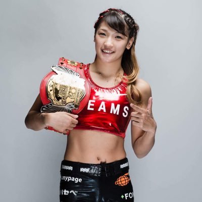 RENA選手