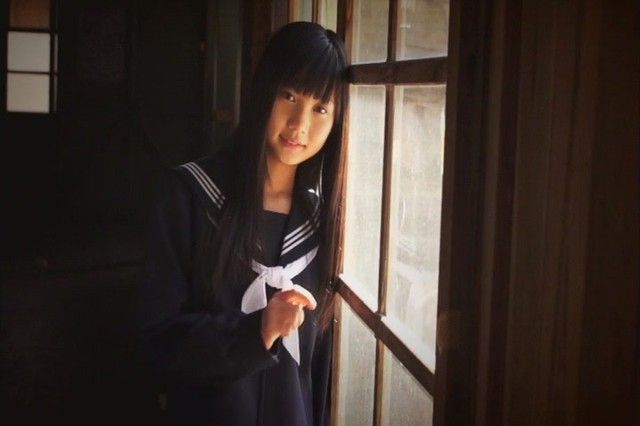 JCジュニアアイドルの水城るなちゃんの水着がたまらなくエロくて抜ける画像下さい!画像14