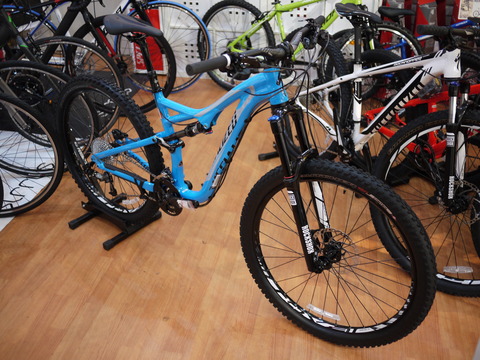 話題の650B入荷しました！SPECIALIZED STUMPJUMPER FSR COMP EVO 650b