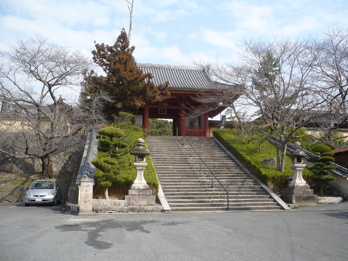 ae704352.jpg