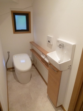 TOTO トイレ 手洗器付キャビネット リフォーム 民泊などに