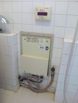 壁貫通型給湯器取替え : 『シーン・ホーム・ファクトリー