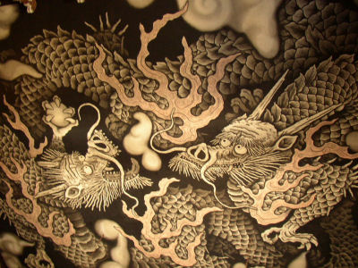 建仁寺の双龍図 : 中年とオブジェ