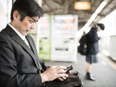 0万円・完全週休二日制