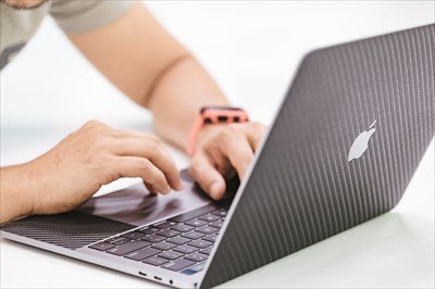 大学中退した奴ってどうやって生活してるん?