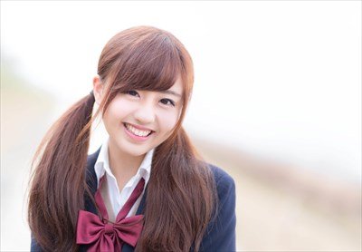 スマホ依存性のJKの1日が酷すぎると話題に・・・