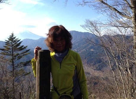 鳥ノ胸山山頂にて2s