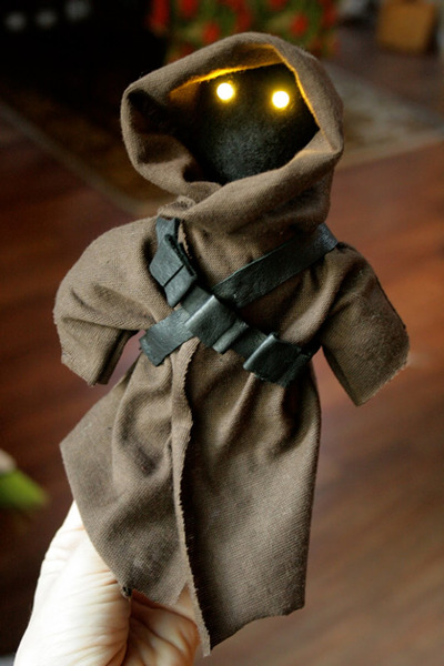 Jawa-Doll-With-Sparkling-LED-Eyes1