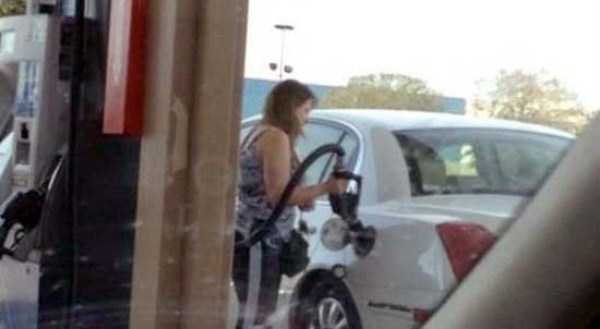 gas-station-fails-29