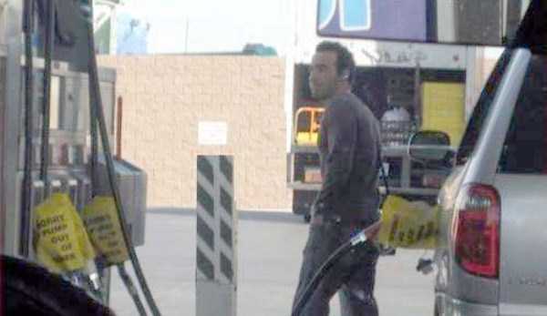 gas-station-fails-19