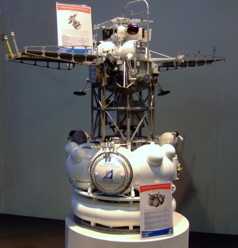 Cebit_2011-fobos-grunt_together_with_upper_stage