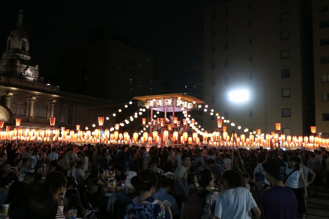 築地本願寺盆踊り (2)