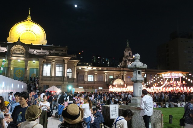 築地本願寺盆踊り (1)