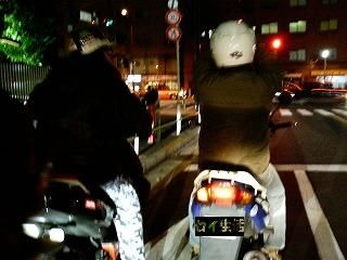 後ろ姿