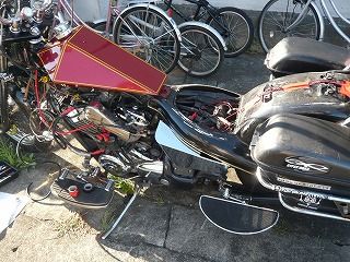 STEEDエンジン左側