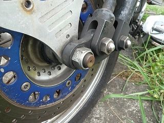 ナット