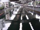 川