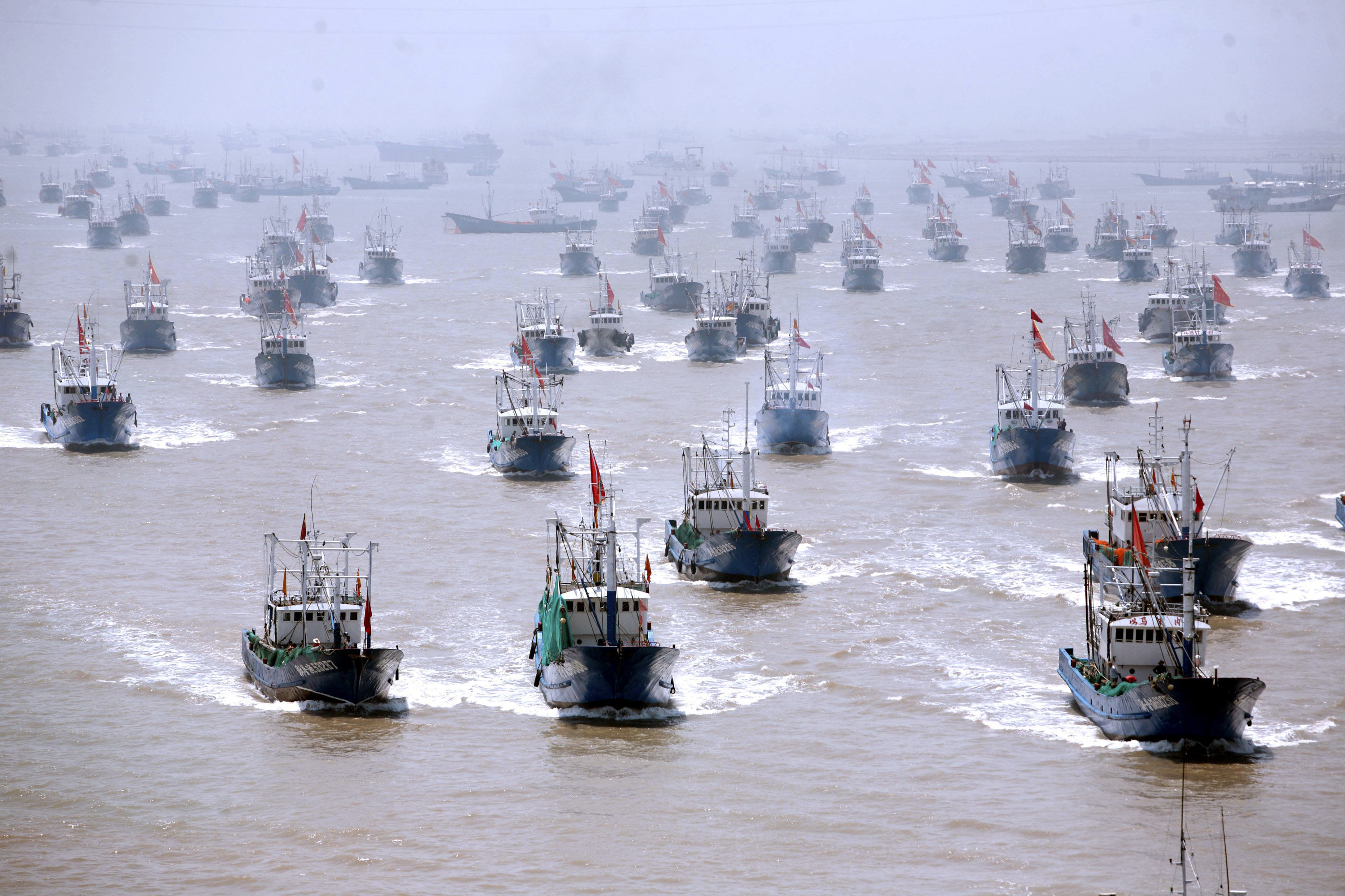 中国漁船 「数百隻」 尖閣近海で操業中 1000隻は集結せず : 政治 ...3000 x 2000