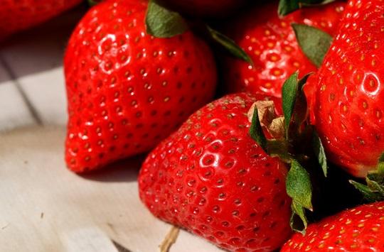 strawberries-3089135_960_720