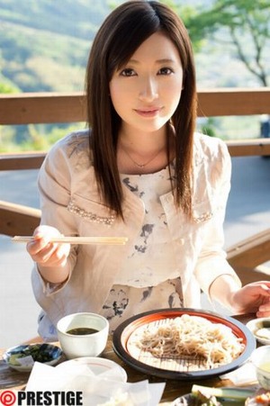 【ドスケベ女子】上品な顔立ちからは想像もできない大量潮噴きを見せる坂口れな画像www｜まとめ妻 無料で熟女動画を見られるサイトのまとめ