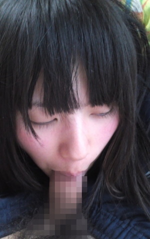 【素人ビッチ】自撮りにハメ撮り!生々しくてエロい素人女子の流出エロ画像www【20まい】