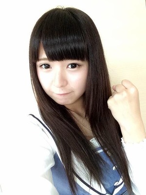 【清楚系ビッチ】この美少女がデカチンを一生懸命ペロペロしますwww