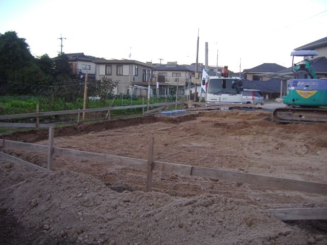 重富の家〜基礎遣り方・床掘り2