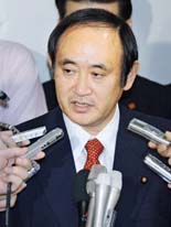 菅総務相