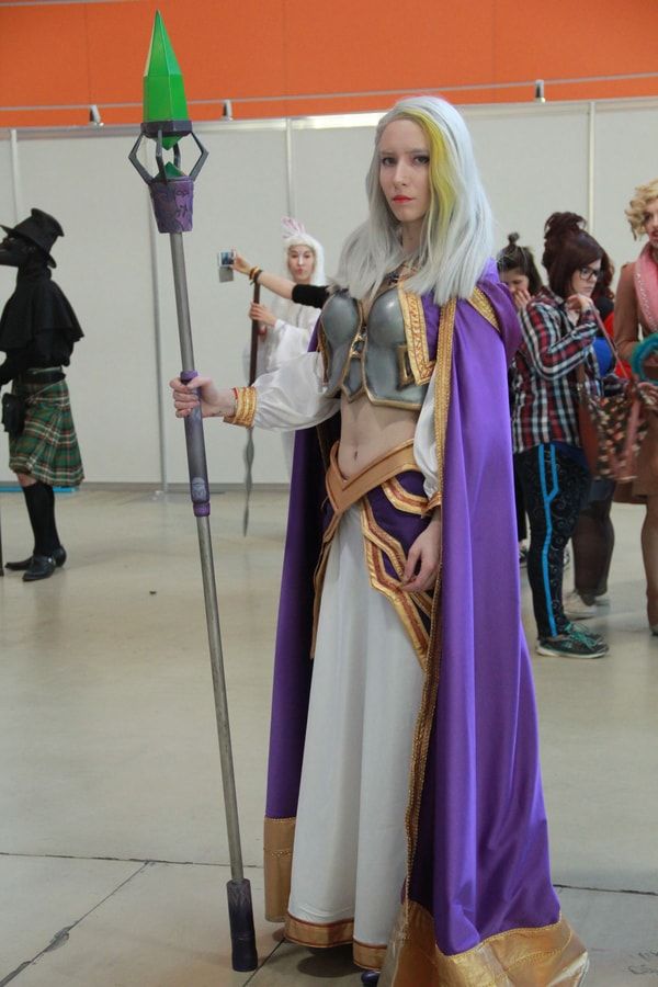 ロシア人美人コスプレーヤー