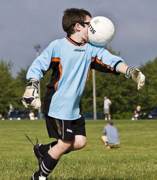 1299142455_ball_in_face_21