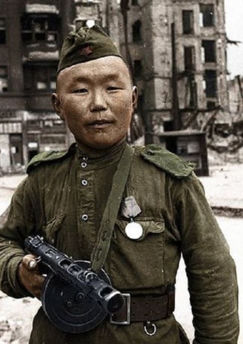 ソ連軍のモンゴル系・中央アジア系兵士