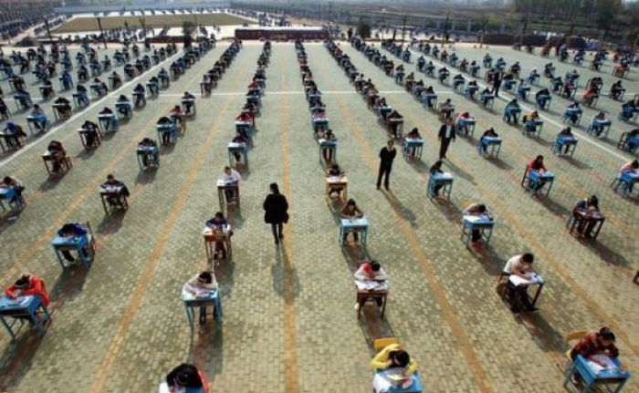 中国大学入試のカンニングがスゴい 対策としてブラ禁止も Naver まとめ