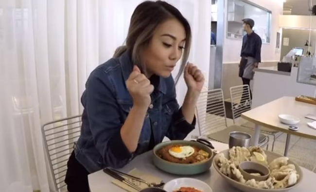 ベトナム人美女が韓国料理に挑戦